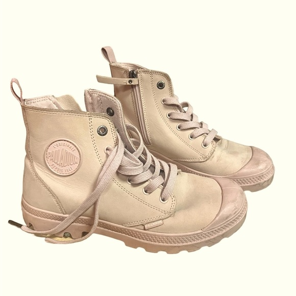 Palladium Shoes - Palladium high tops sz 7